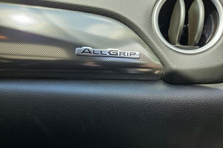 Suzuki Vitara Napęd 4x4 / Hybryda-1 właściciel / Krajowy / Serwis ASO / Bezwypadkowy zdjęcie 19