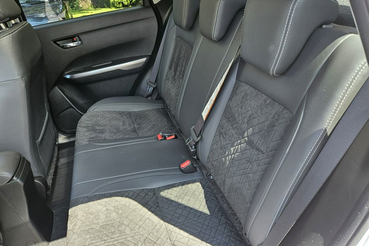 Suzuki Vitara Napęd 4x4 / Hybryda-1 właściciel / Krajowy / Serwis ASO / Bezwypadkowy zdjęcie 20