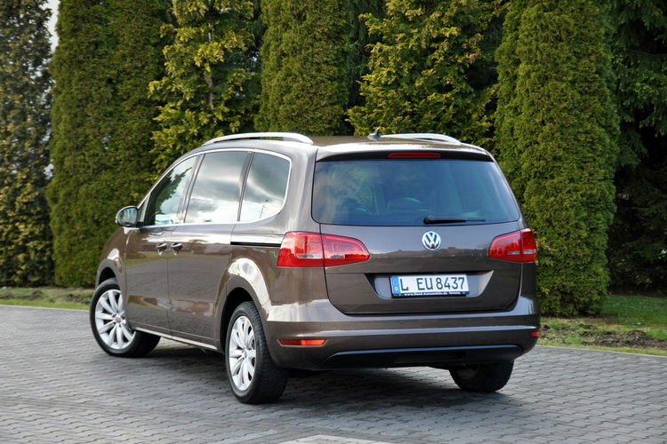 Volkswagen Sharan 2.0TDI(140KM) Duża Navi Kamera Skóry El.Klapa Keyless Go IWł Alu17"ASO zdjęcie 14