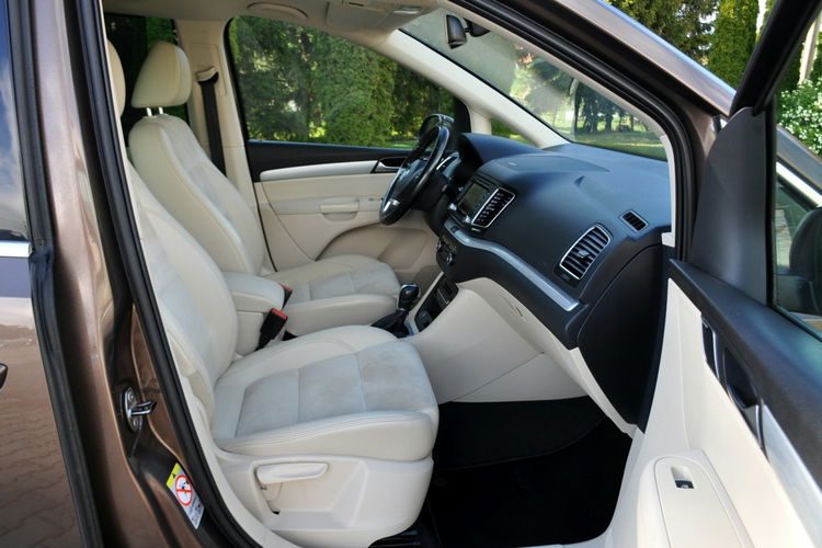 Volkswagen Sharan 2.0TDI(140KM) Duża Navi Kamera Skóry El.Klapa Keyless Go IWł Alu17"ASO zdjęcie 17