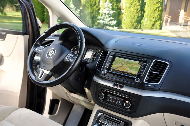 Volkswagen Sharan 2.0TDI(140KM) Duża Navi Kamera Skóry El.Klapa Keyless Go IWł Alu17"ASO zdjęcie 27