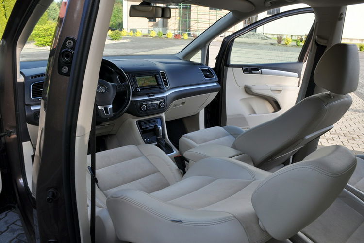 Volkswagen Sharan 2.0TDI(140KM) Duża Navi Kamera Skóry El.Klapa Keyless Go IWł Alu17"ASO zdjęcie 29