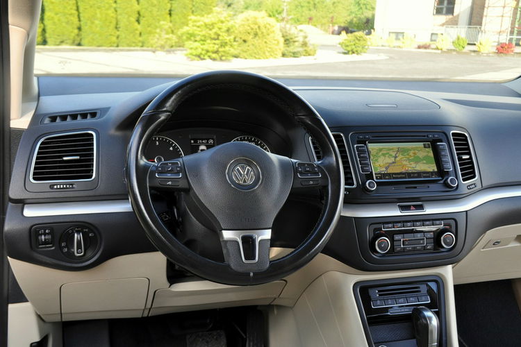 Volkswagen Sharan 2.0TDI(140KM) Duża Navi Kamera Skóry El.Klapa Keyless Go IWł Alu17"ASO zdjęcie 31