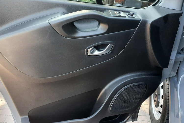 Renault Trafic 2.0 dci 145KM L2H1 ,  I WŁ,  Salon PL,  LED,  ,  F.vat 23% - 58500 netto zdjęcie 27