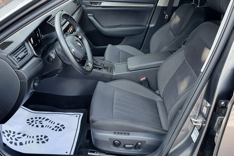 Skoda Superb STYLE, 2.0TDI 200KM, Wirutal kokpit, DSG, Salon PL, serwis, F.VAT23, leasing zdjęcie 17