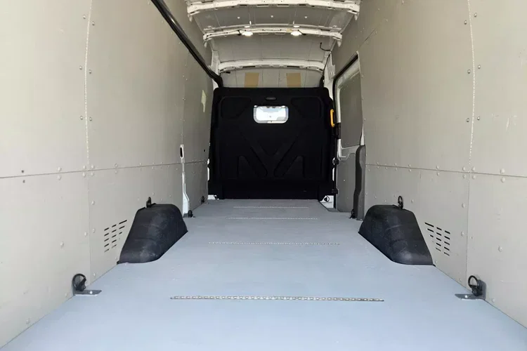 Ford transit L4H3 72999zł NETTO 2.0 TdCi/131KM zdjęcie 17