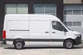samochód dostawczy Mercedes zdjęcie 3