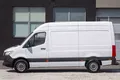 samochód dostawczy Mercedes zdjęcie 4