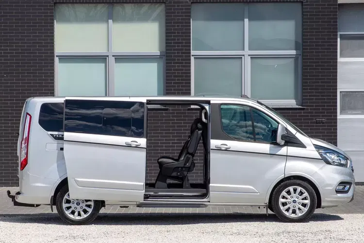 Ford tourneo-custom zdjęcie 5