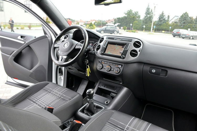 Volkswagen Tiguan 2.0TDI(150KM) Lift Lounge Duża Navi Kamera Klimatronik I Wł Alu18"ASO zdjęcie 25