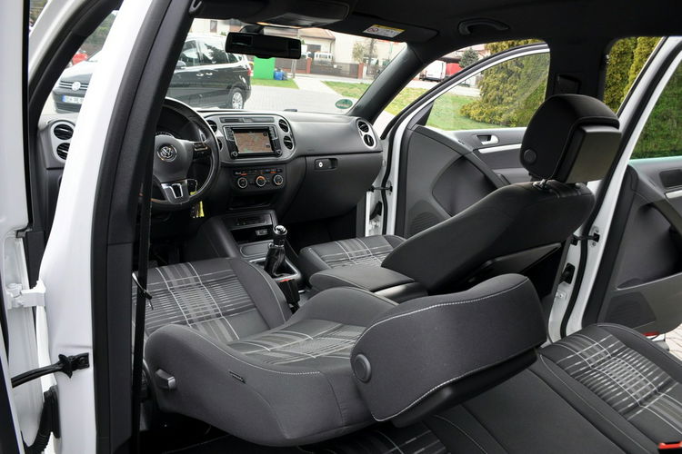 Volkswagen Tiguan 2.0TDI(150KM) Lift Lounge Duża Navi Kamera Klimatronik I Wł Alu18"ASO zdjęcie 28