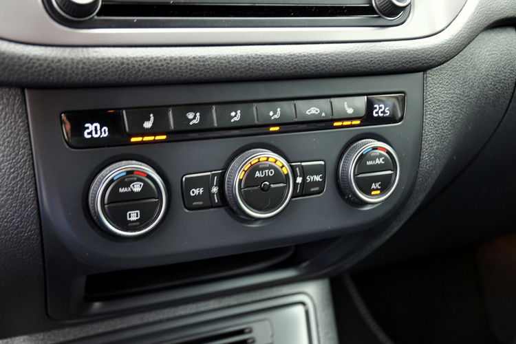 Volkswagen Tiguan 2.0TDI(150KM) Lift Lounge Duża Navi Kamera Klimatronik I Wł Alu18"ASO zdjęcie 33
