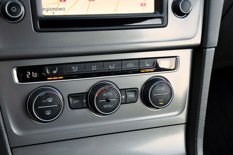 Volkswagen Golf 1.6TDI(110KM) Duża Navi Welur Reling 2xParktronik I Wł Alu16"ASO VW zdjęcie 32