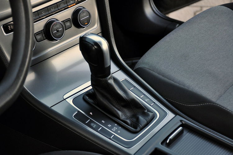 Volkswagen Golf 1.6TDI(110KM) Duża Navi Welur Reling 2xParktronik I Wł Alu16"ASO VW zdjęcie 34