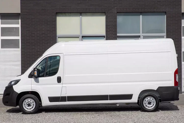 Fiat Ducato L3H2 FURGON 2.3 M-JET zdjęcie 3