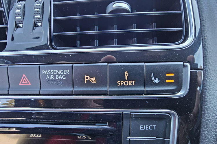 Volkswagen Polo GT ,  skóry,  grzne fotele ,  czujniki parkowania,  regulacja zawieszenia zdjęcie 22
