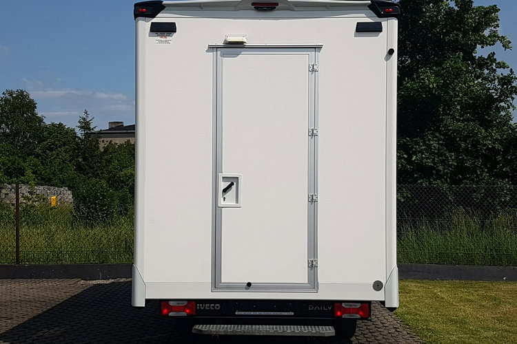 Iveco Daily KONTENER NISKOPODŁOGOWY 4.43x2.23x2.42 SKLEP BAR FOODTRUCK KAMPER AC zdjęcie 16