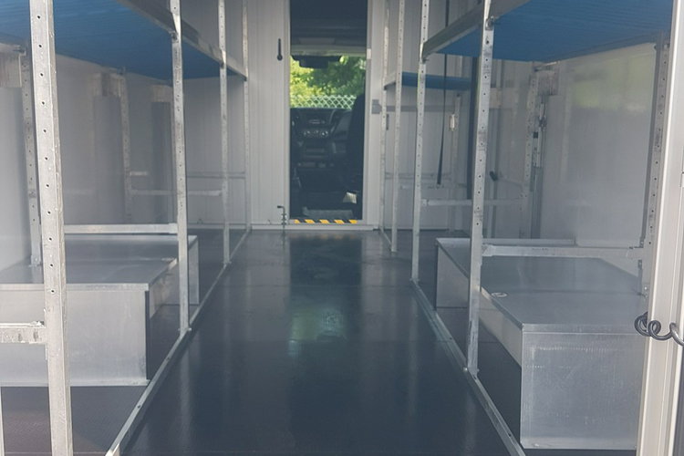 Iveco Daily KONTENER NISKOPODŁOGOWY 4.43x2.23x2.42 SKLEP BAR FOODTRUCK KAMPER AC zdjęcie 31