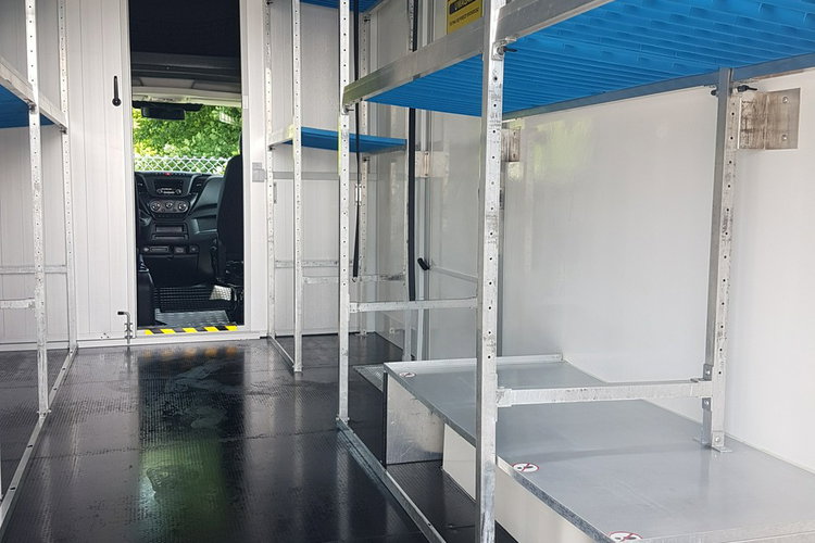 Iveco Daily KONTENER NISKOPODŁOGOWY 4.43x2.23x2.42 SKLEP BAR FOODTRUCK KAMPER AC zdjęcie 33