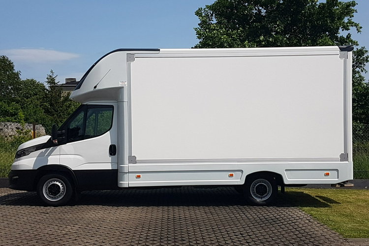 Iveco Daily KONTENER NISKOPODŁOGOWY 4.43x2.23x2.42 SKLEP BAR FOODTRUCK KAMPER AC zdjęcie 11