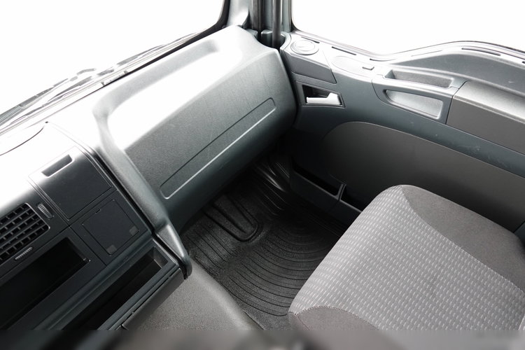 MAN TGM 12.290 / 4x2 / CHŁODNIA 6, 5 M / AGREGAT THERMO KING T-600 R  / WINDA ZAŁADOWCZA DHOLLANDIA / SPROWADZONY  zdjęcie 43