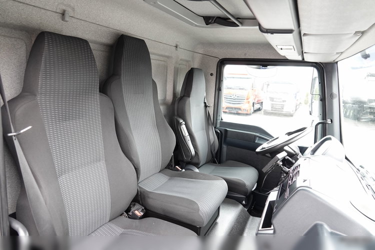 MAN TGM 12.290 / 4x2 / CHŁODNIA 6, 5 M / AGREGAT THERMO KING T-600 R  / WINDA ZAŁADOWCZA DHOLLANDIA / SPROWADZONY  zdjęcie 47