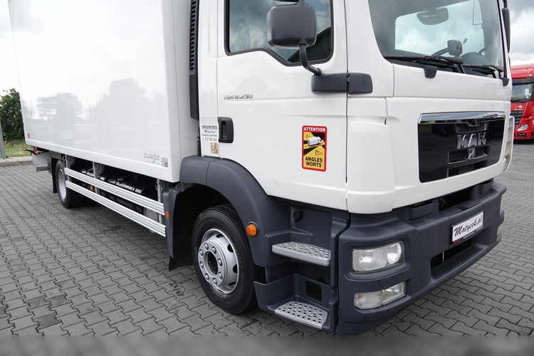 MAN TGM 12.290 / 4x2 / CHŁODNIA 6, 5 M / AGREGAT THERMO KING T-600 R  / WINDA ZAŁADOWCZA DHOLLANDIA / SPROWADZONY  zdjęcie 6