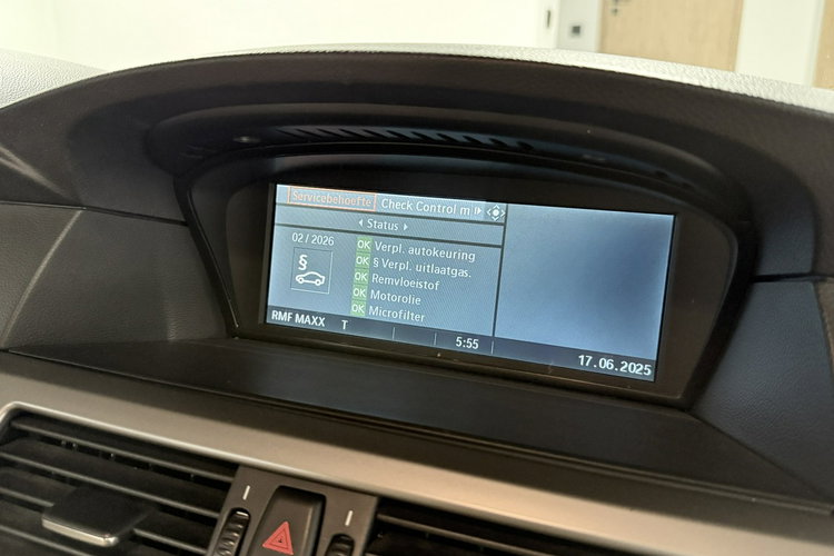 BMW 525 525i 218KM Exclusive Skóry Bi-XenonNavi Professional Komfortsitze zdjęcie 23