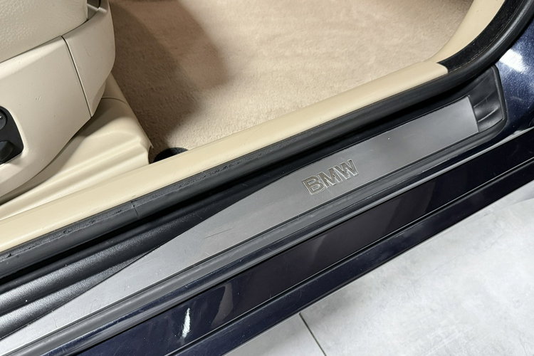 BMW 525 525i 218KM Exclusive Skóry Bi-XenonNavi Professional Komfortsitze zdjęcie 27