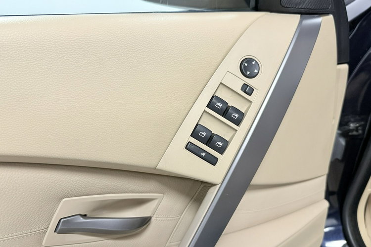 BMW 525 525i 218KM Exclusive Skóry Bi-XenonNavi Professional Komfortsitze zdjęcie 34