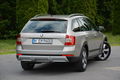 samochód osobowy Skoda zdjęcie 15