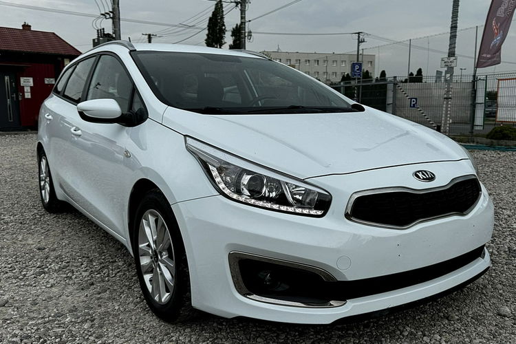 Kia Cee'd LIFT Navi Gwarancja zdjęcie 4