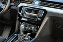 Volkswagen Passat 2.0TDI(190KM) Full Led Radar ACC Skóry Masaże Reling F1 Alu18"ASO VW zdjęcie 27