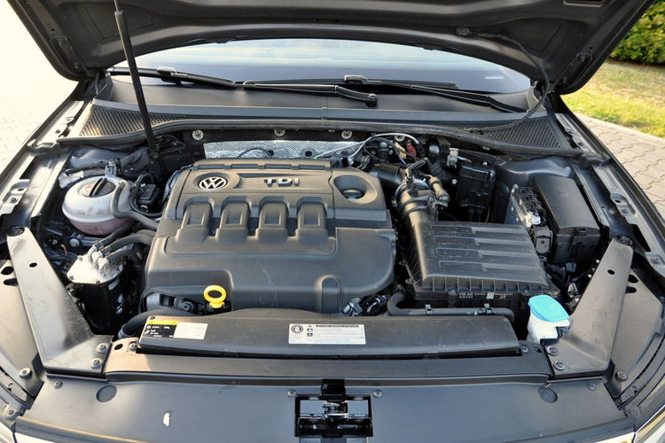 Volkswagen Passat 2.0TDI(190KM) Full Led Radar ACC Skóry Masaże Reling F1 Alu18"ASO VW zdjęcie 38