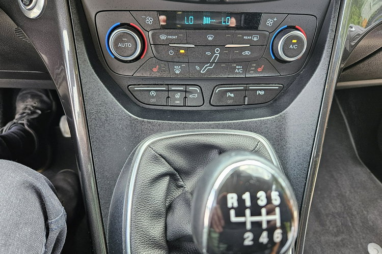 Ford C-Max 1 właściciel / Nawigacja / Kamera / Podgrzewane fotele / Tempomat zdjęcie 9