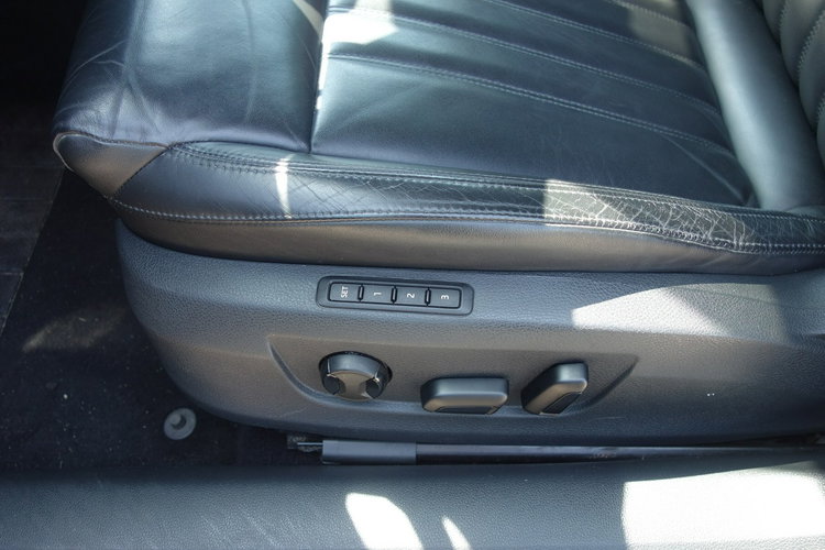 Superb Skoda Superb 2016 2.0 TDI 190km automat dobrze wyposażona zdjęcie 19