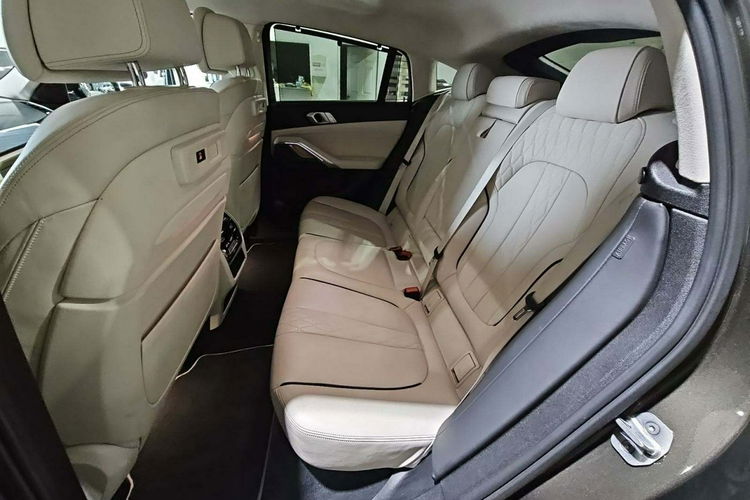 BMW X6 Full Opcja xDrive40i BEZWYPADKOWY zdjęcie 12