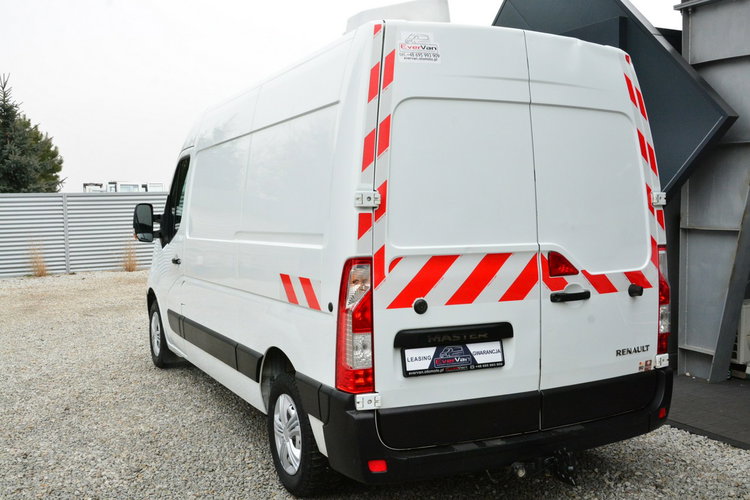 Renault Master sredniak L2H2 3 osobowy pełna opcja zdjęcie 3