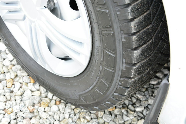 Renault Master sredniak L2H2 3 osobowy pełna opcja zdjęcie 9