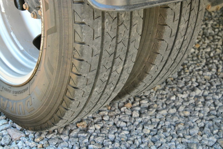 Renault Master średniak L2H2 3 osobowy blaszak pełna opcja regały serwis 130KM zdjęcie 11