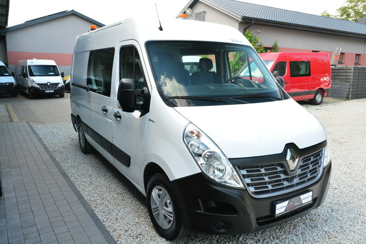 Renault Master średniak L2H2 3 osobowy blaszak pełna opcja regały serwis zdjęcie 2