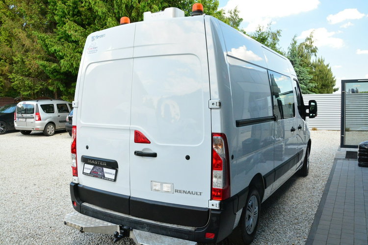 Renault Master średniak L2H2 3 osobowy blaszak pełna opcja regały serwis zdjęcie 3