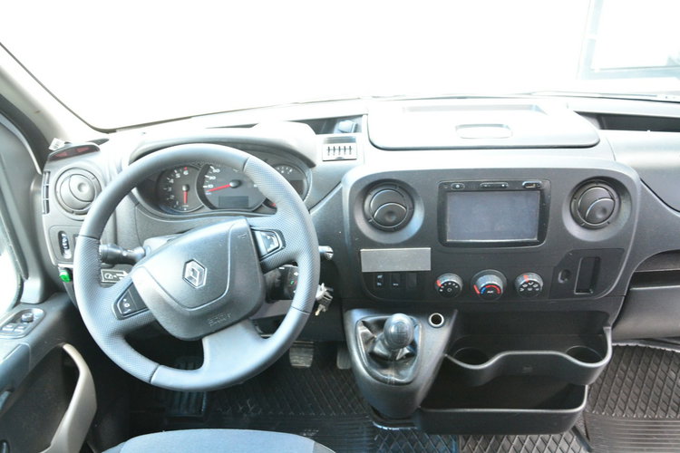 Renault Master średniak L2H2 3 osobowy blaszak pełna opcja regały serwis zdjęcie 8