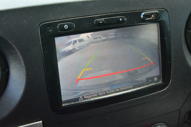 Renault Master średniak L2H2 3 osobowy blaszak pełna opcja regały serwis zdjęcie 9