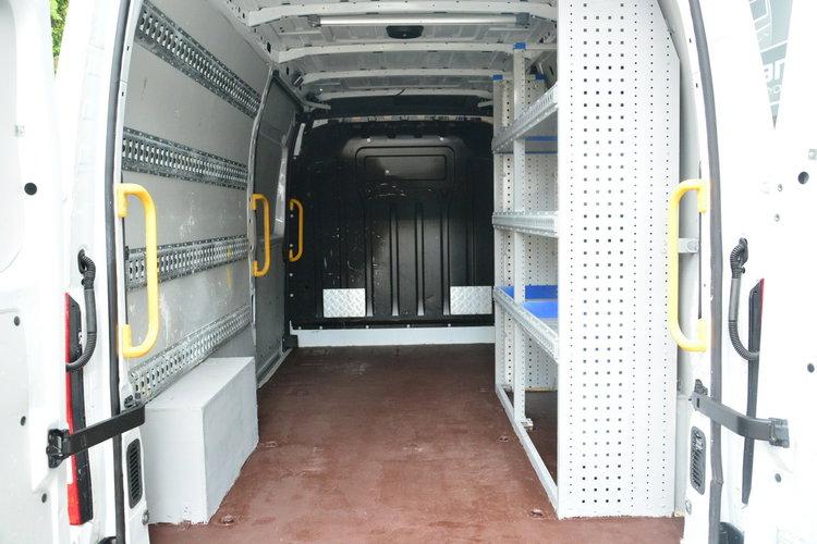 Renault Master max master blaszak L3H2 3 osobowy 145KM servis regały 2-stronne drzwi zdjęcie 5
