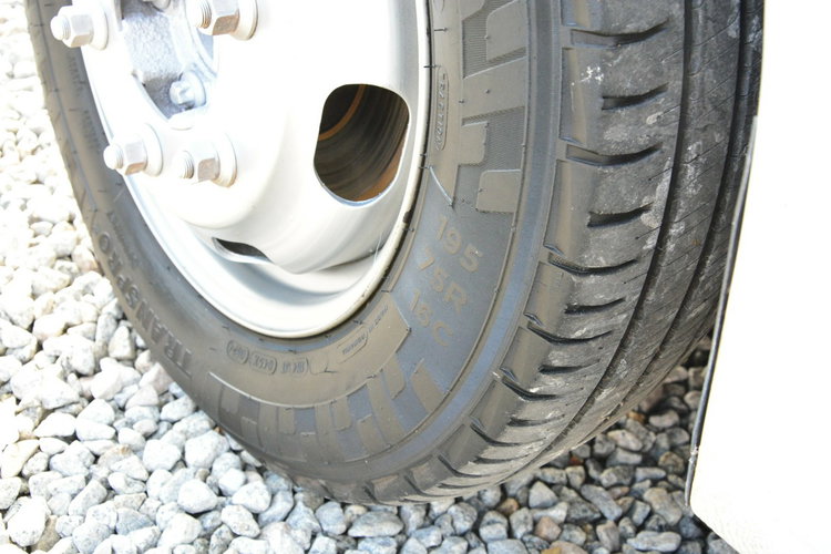 Renault Master max bliźniak L3H2 7 osobowy pełna opcja regały hak 3, 5t zdjęcie 11