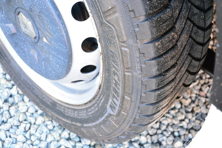 Renault Master L2H2 7 osobowy brygadówka średniak pełna opcja servis regały zdjęcie 10