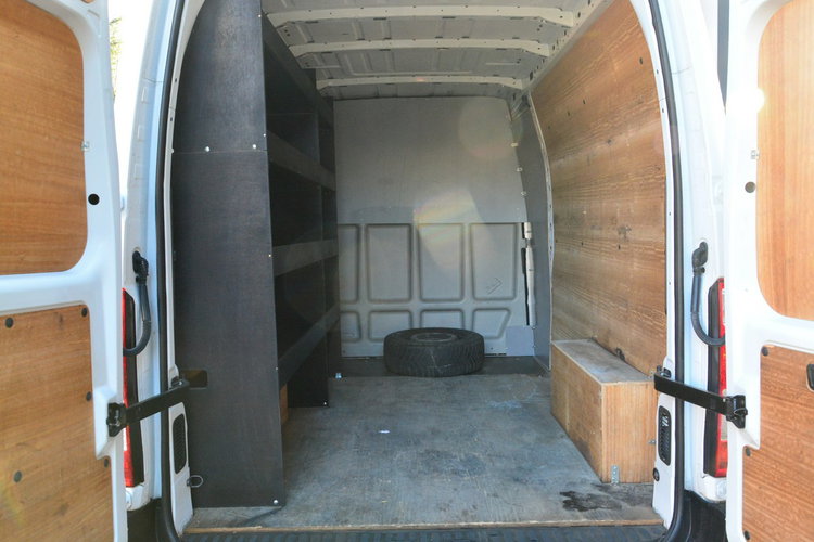 Renault Master L2H2 7 osobowy brygadówka średniak pełna opcja servis regały zdjęcie 5