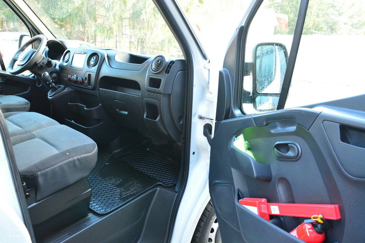 Renault Master L2H2 7 osobowy brygadówka średniak pełna opcja servis regały zdjęcie 7