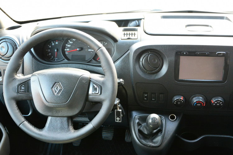 Renault Master 7 osobowy brygadówka doka max pełna opcja servis regały zdjęcie 8